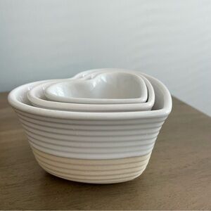Mason Cash Rustic Charm Measuring Cups, S/3 Stoneware Heart Shaped Cups NWOT